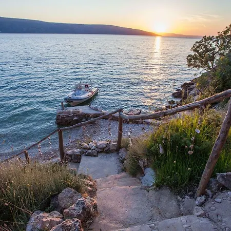 Case de vacanță Buc-vila Nada *